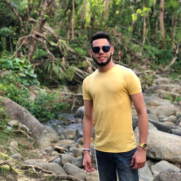 Meet your Posher, Rafael - Picture 1 of 1